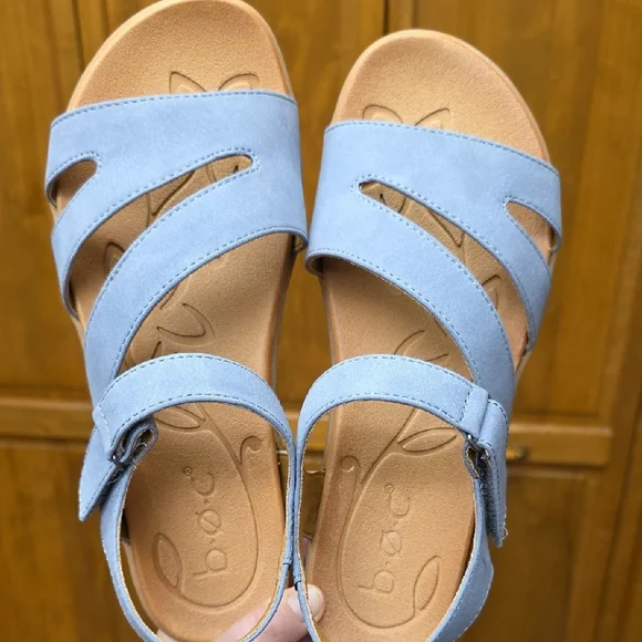 BOC by Born Hollyn Adjustable Strap Footbed Comfort Sandals Light Blue - Picture 8 of 12